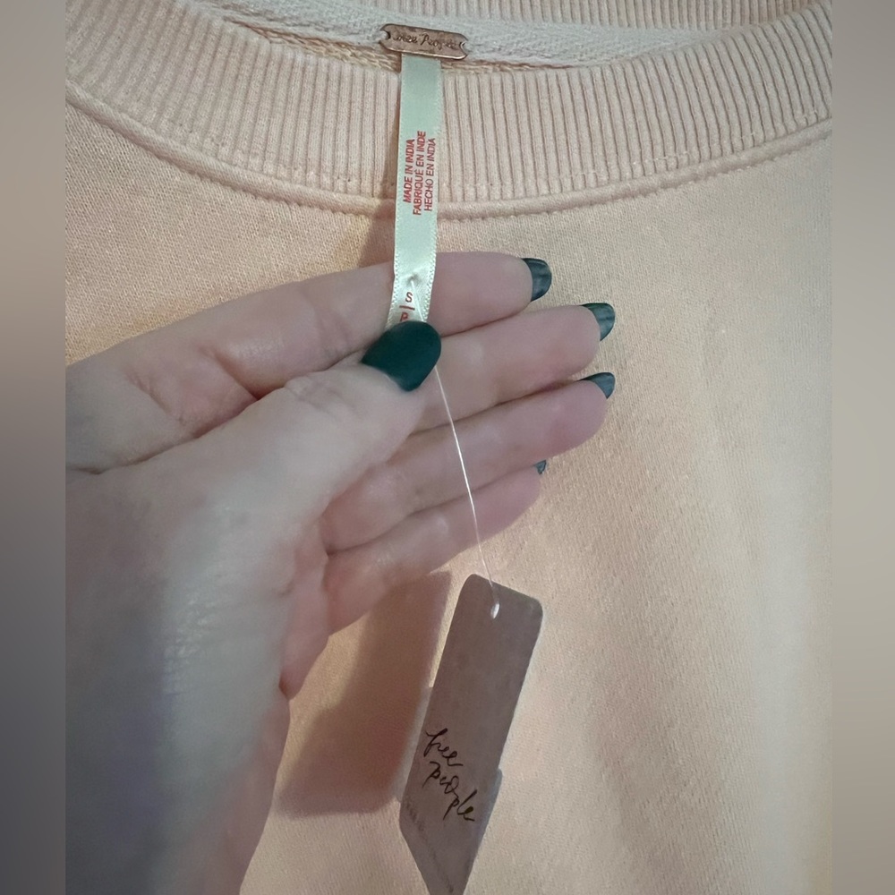Free People Peach Oversized Sweater - Picture 4 of 4